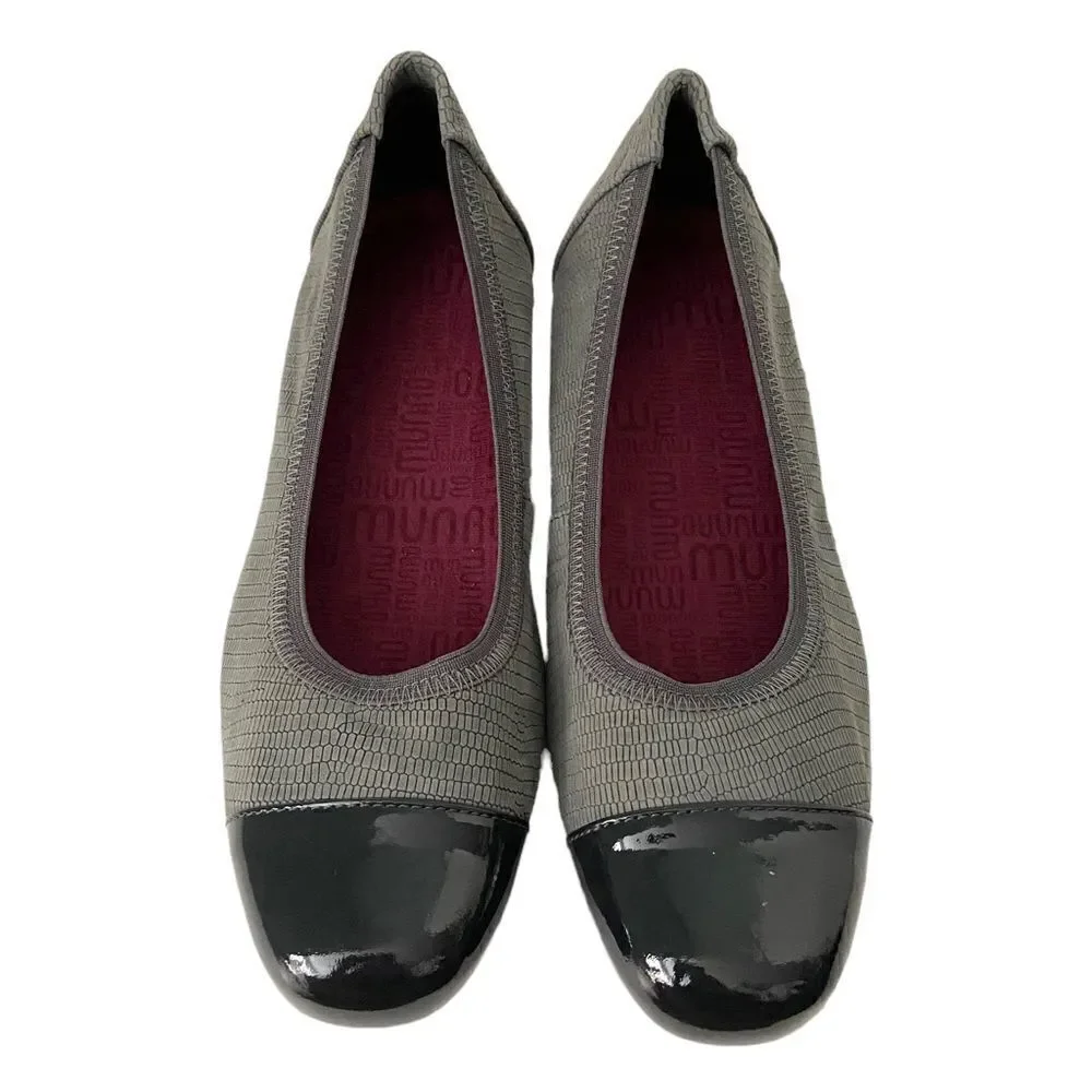 NEW Munro Danielle II Grey Lizard Print Nubuck/Patent Flat Shoes in Size 8.5W